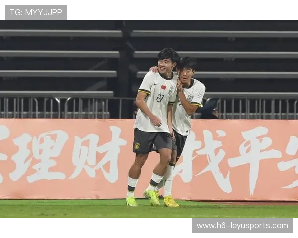 国足热身赛对手曝光:球迷怒骂太弱