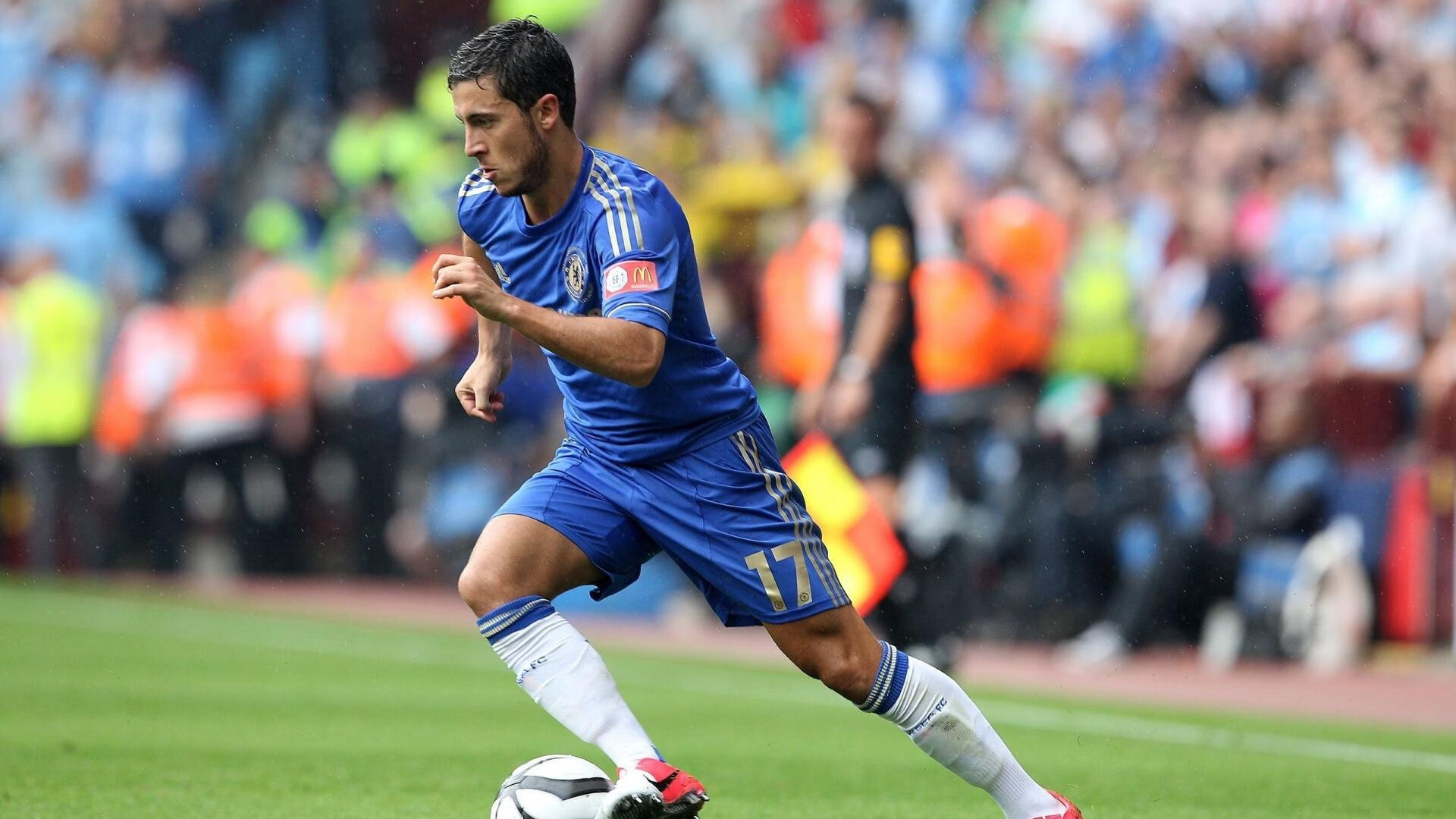 C罗场上低调却助攻三次立下大功，c罗 助攻